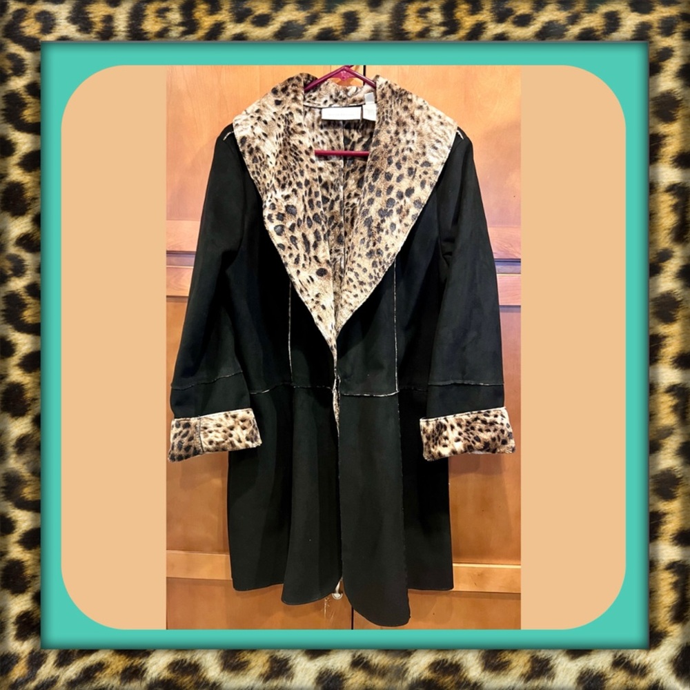 👑✅PRICE FIRM✅ Susan Bristol Black Long Coat with Soft Leopard Interior Fabric.
